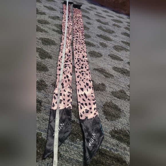 Purse Handle Scarves - Picture 6 of 6